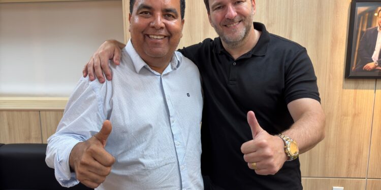 Deputado Alex Redano recebe prefeito de Candeias do Jamari para discutir projetos e emendas em benefício do município