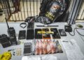 INFERNINHO: Força Tática prende dupla com drogas em boca de fumo do CV na zona leste