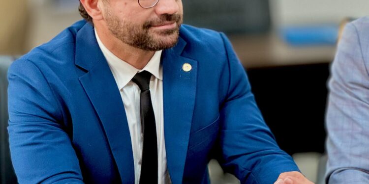 Deputado Ribeiro defende implementação de campanhas de incentivo à doação de sangue