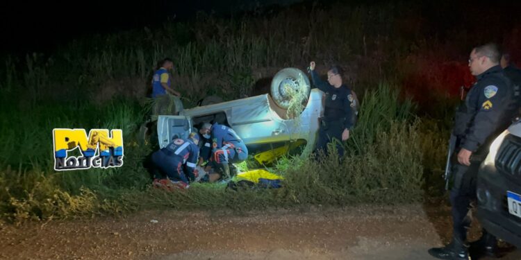 Mulher fica ferida em acidente com capotamento na BR-319 em Porto Velho
