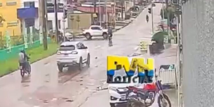 VÍDEO: Câmera registra acidente que deixou um morto no centro