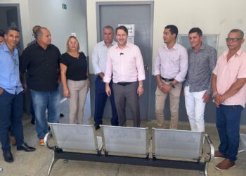 Deputado Alex Redano vistoria obra concluída na UBS do distrito de Estela Azul, em Machadinho