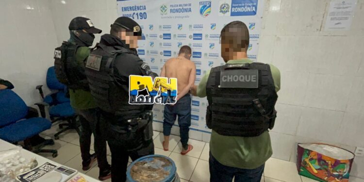 LÍDER DA FACÇÃO: “Chefinho do CV” é preso com meio quilo de maconha no Porto Belo 3