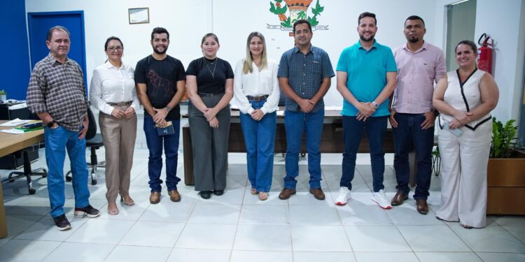 Presidente da Assembleia Legislativa, Alex Redano destina R$ 200 mil para educação e saúde em Presidente Médici