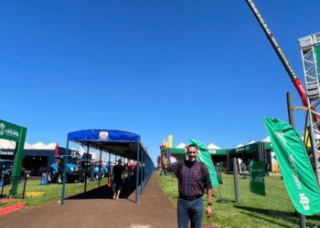 Deputado Eyder Brasil participa do Show Rural Coopavel 2025 e busca inovações para o agro de Rondônia