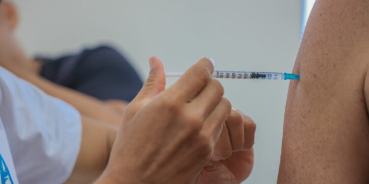 Prefeitura de Porto Velho alerta foliões sobre a importância da vacinação para curtir o carnaval com segurança