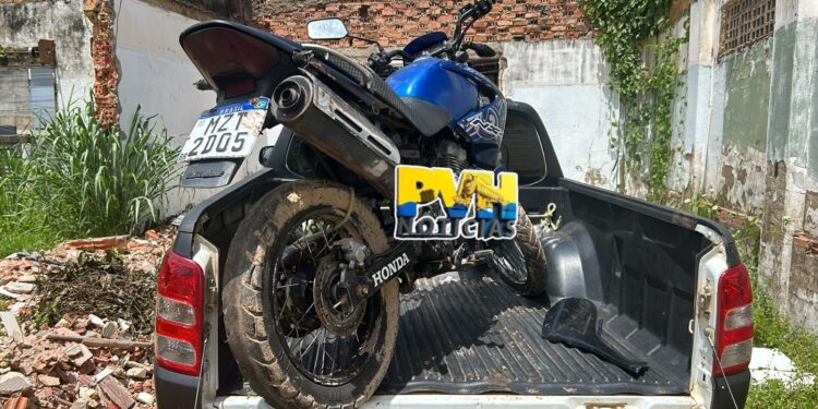 NO MOCÓ: Polícia Civil recupera moto roubada em terreno baldio no centro da capital