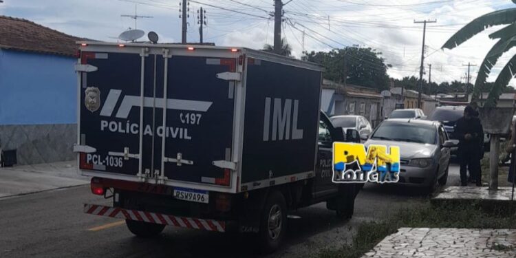 URGENTE: Cadáver em decomposição é encontrado em residência na zona leste