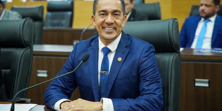 Eyder Brasil celebra aprovação de projeto que fortalece Sistema Socioeducativo em Rondônia