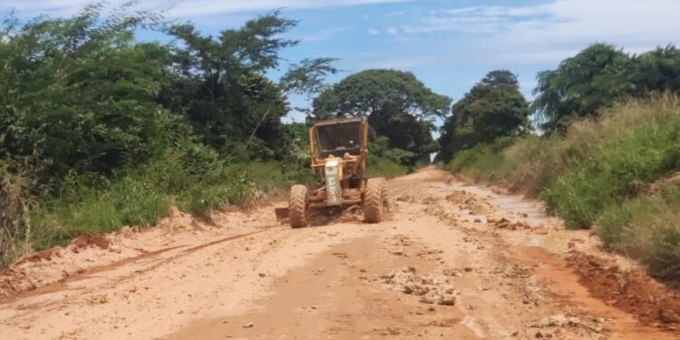 Presidente Alex Redano solicita instalação de tubos na RO-458 após pedido do vereador Hiaia de Candeias
