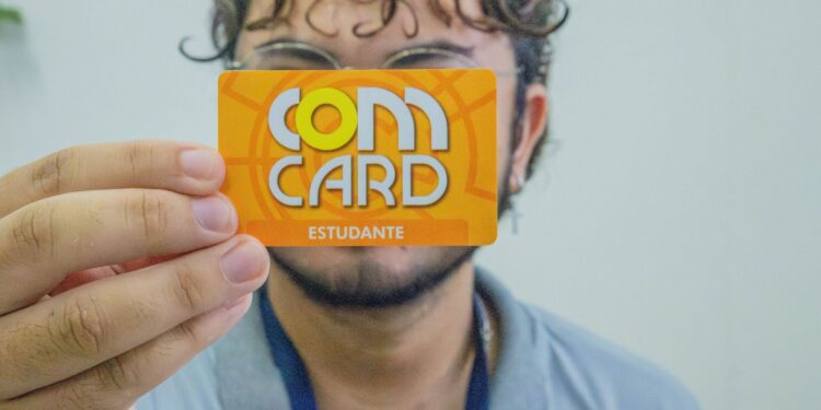 TRANSPORTE PÚBLICO: Mais de 1.200 novos estudantes realizaram o cadastro do ComCard em Porto Velho