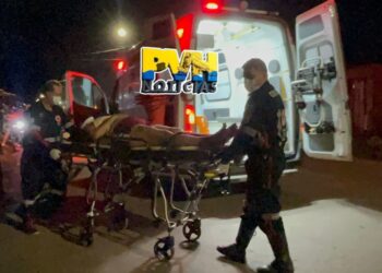 URGENTE: Motorista foge depois de causar acidente e deixar mãe e filho feridos