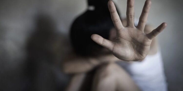 TRIBUNAL DO CRIME: Jovem é torturada e transmitido ao vivo na internet