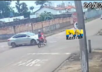 VÍDEO: Cabeleireiro é atropelado por carro depois de furar preferencial na 7 de Setembro