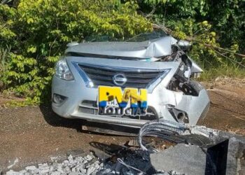 PASSOU MAL: Empresário fica em estado grave depois de bater carro em poste