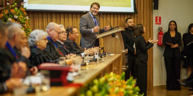 Presidente da Assembleia Legislativa Alex Redano prestigia posse do novo Procurador-Geral de Justiça do MP-RO