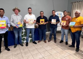 Cujubim recebe R$ 250 mil em material didático por meio de emenda parlamentar do presidente Alex Redano