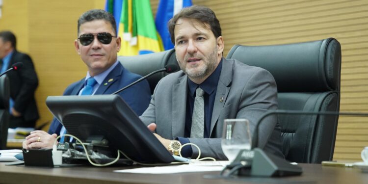 Presidente Alex Redano prestigia posse da nova diretoria da OAB Rondônia