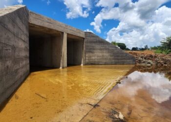 Deputado Alan Queiroz solicita instalação de galeria para melhoria de infraestrutura em bairros de Porto Velho