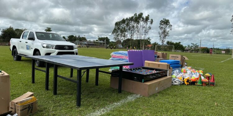 Deputado Alan Queiroz entrega R$ 248 mil em materiais esportivos ao município de Alvorada do Oeste