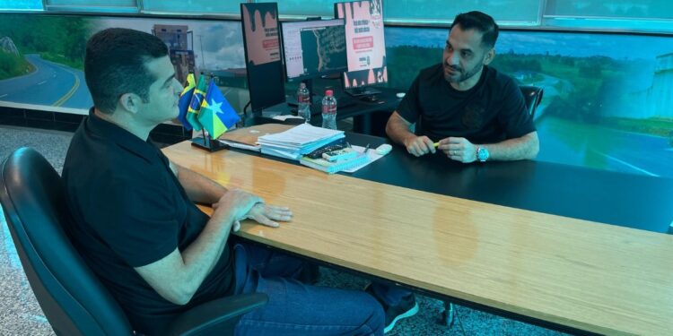 Vereador Adalto de Bandeirantes busca melhorias para estradas rurais junto ao DER