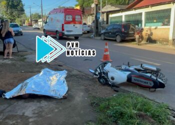 URGENTE: Pedestre morre após ser atropelado por moto na zona sul