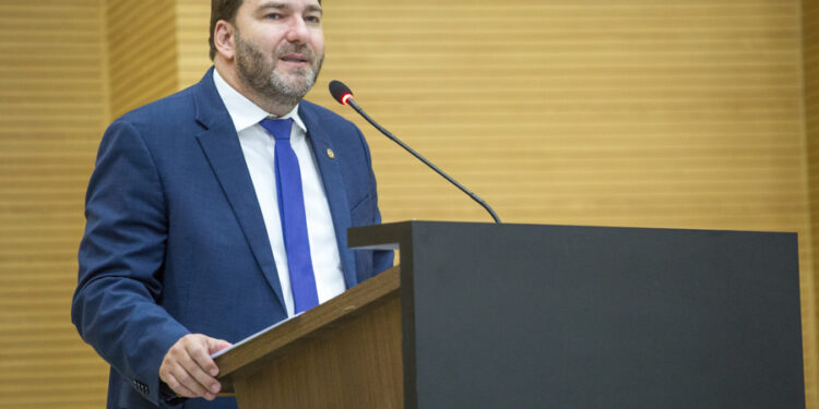 Presidente Alex Redano indica recuperação da RO-470 entre Vale do Paraíso e distrito de Santa Rosa