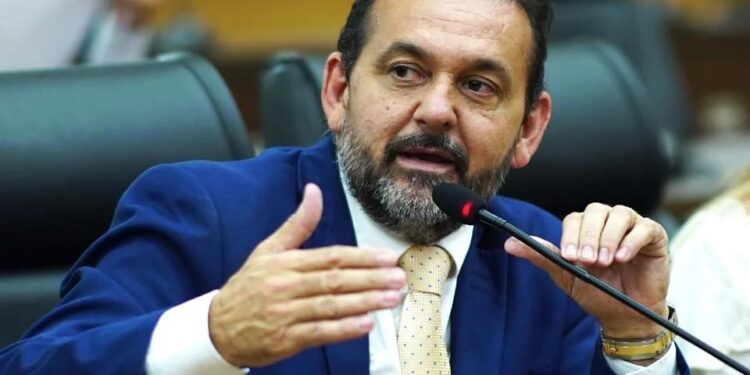 Laerte Gomes propõe criação de Frente Parlamentar de Relacionamento de Rondônia com a República Popular da ChinaA iniciativa do deputado visa o fortalecimento do comércio bilateral e futuras parcerias comerciais com o país asiático.
