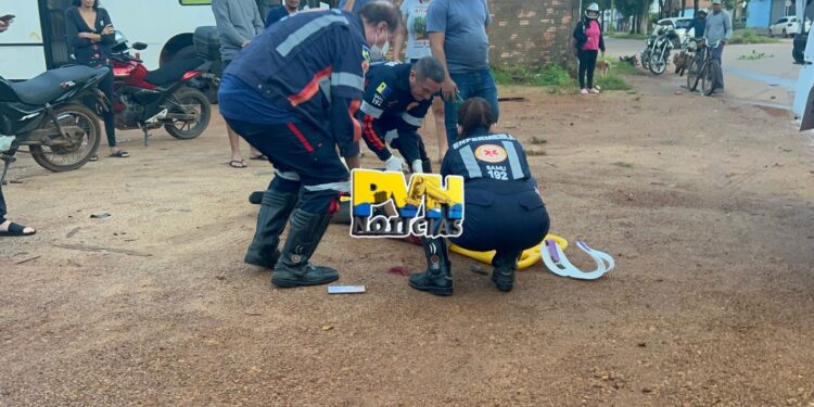 INCONSCIENTE: Motociclista fica em estado grave em acidente com Frontier na Mamoré