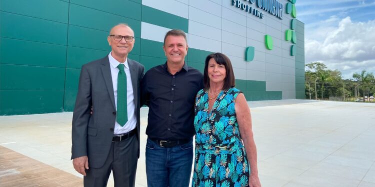 Luizinho Goebel parabeniza iniciativa dos empresários João Carlos de Freitas e Mirian Freitas pelo belíssimo empreendimento Jardins de Vilhena Shopping