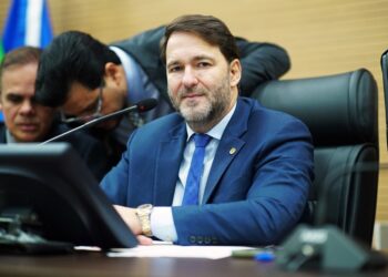 Presidente Alex Redano indica melhorias na ponte sobre o Rio Taboca, em Alto Paraíso