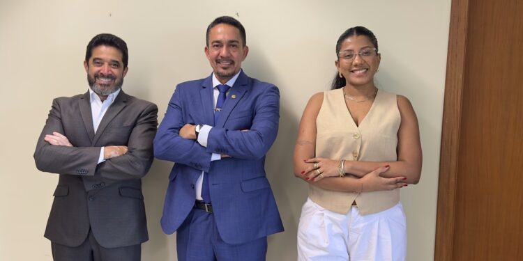 Eyder Brasil busca apoio para expandir modelo de escolas cívico-militares e fortalece debate sobre segurança pública em Minas Gerais