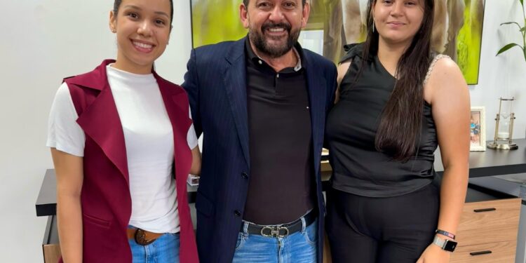 Deputado Laerte Gomes recebe vereadoras de Nova União e Cacaulândia