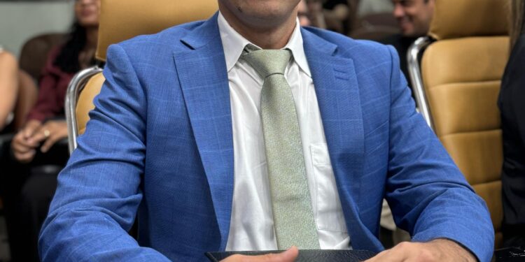 Vereador Pedro Geovar tem projeto de educação financeira nas escolas aprovado