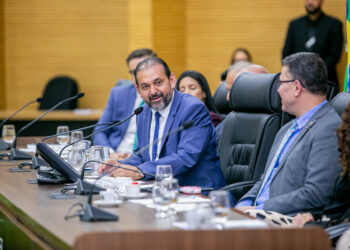 Governador coronel Marcos Rocha é condecorado com Título Honorífico de Cidadão do Estado de Rondônia