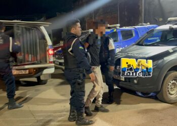 CONFESSOU: Motorista inabilitado é preso com carro roubado em blitz da Lei Seca