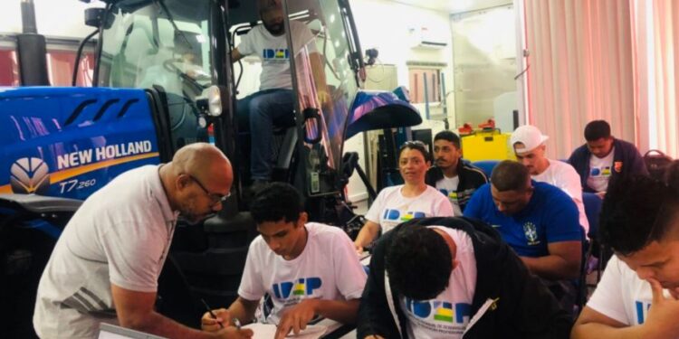 ENSINO ITINERANTE Inscrições para cursos na Escola Móvel de Máquinas Agrícolas estão abertas até quarta-feira, 12