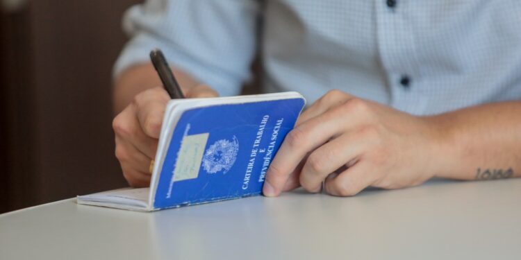 OPORTUNIDADE: Sine Municipal disponibiliza mais de 80 vagas de emprego esta semana