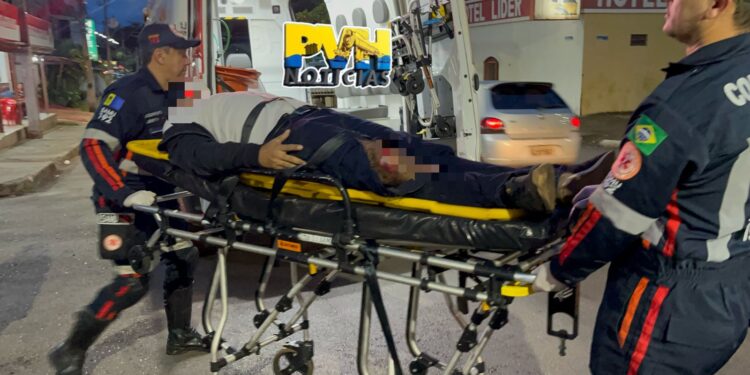 URGENTE: Motorista de Tiggo foge depois de causar grave acidente e deixar casal ferido