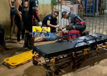 URGENTE: Homem é atacado durante briga com a esposa na zona sul