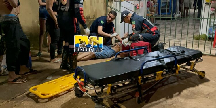 URGENTE: Homem é atacado durante briga com a esposa na zona sul