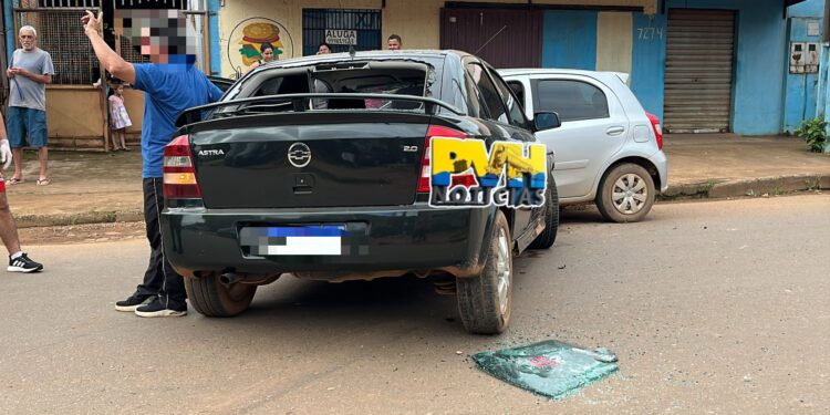 ATUALIZADA: Motorista embriagado é preso depois de destruir muro de casas e bater em carro na leste