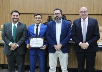 Vereador Marcos Combate concede Título de Cidadão Honorário de Porto Velho ao Defensor Público Dr. Victor Hugo de Souza Lima