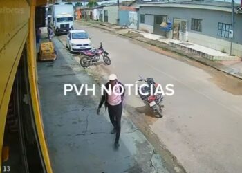 VÍDEO: Ladrão de calcinha e ração é filmado agindo novamente na zona sul