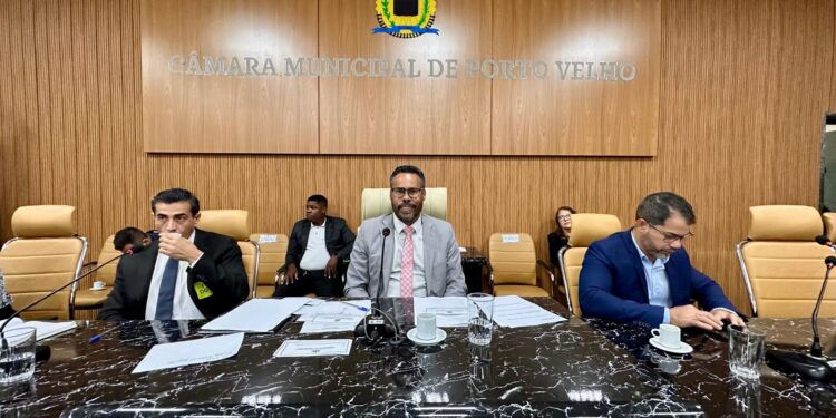 Audiência Pública Debate Plano de Desocupação da Resex Jaci-Paraná e Reúne Diversas Lideranças Rurais e Parlamentares