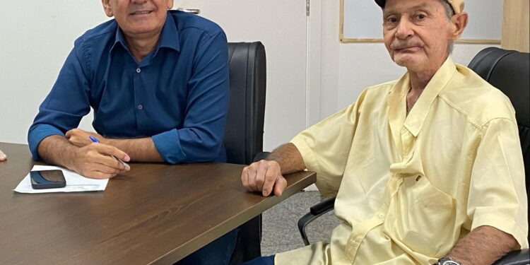 Gabinete do deputado Luizinho Goebel recebe visita de pioneiro de Rondônia