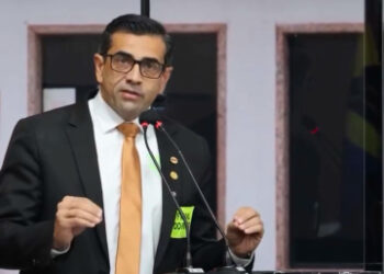 Vereador Dr. Breno Mendes denuncia empresa por descarte irregular de entulhos