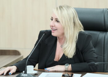 Ieda Chaves aciona autoridades após vídeo de maus-tratos a cachorro em Porto Velho