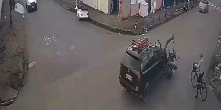 Vereador Edimilson Dourado reforça pedido de sinalização para cruzamento na zona sul