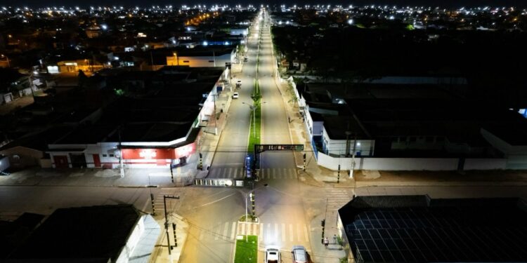 VILHENA: Deputado Luizinho Goebel destaca avanços na infraestrutura urbana e iluminação do município